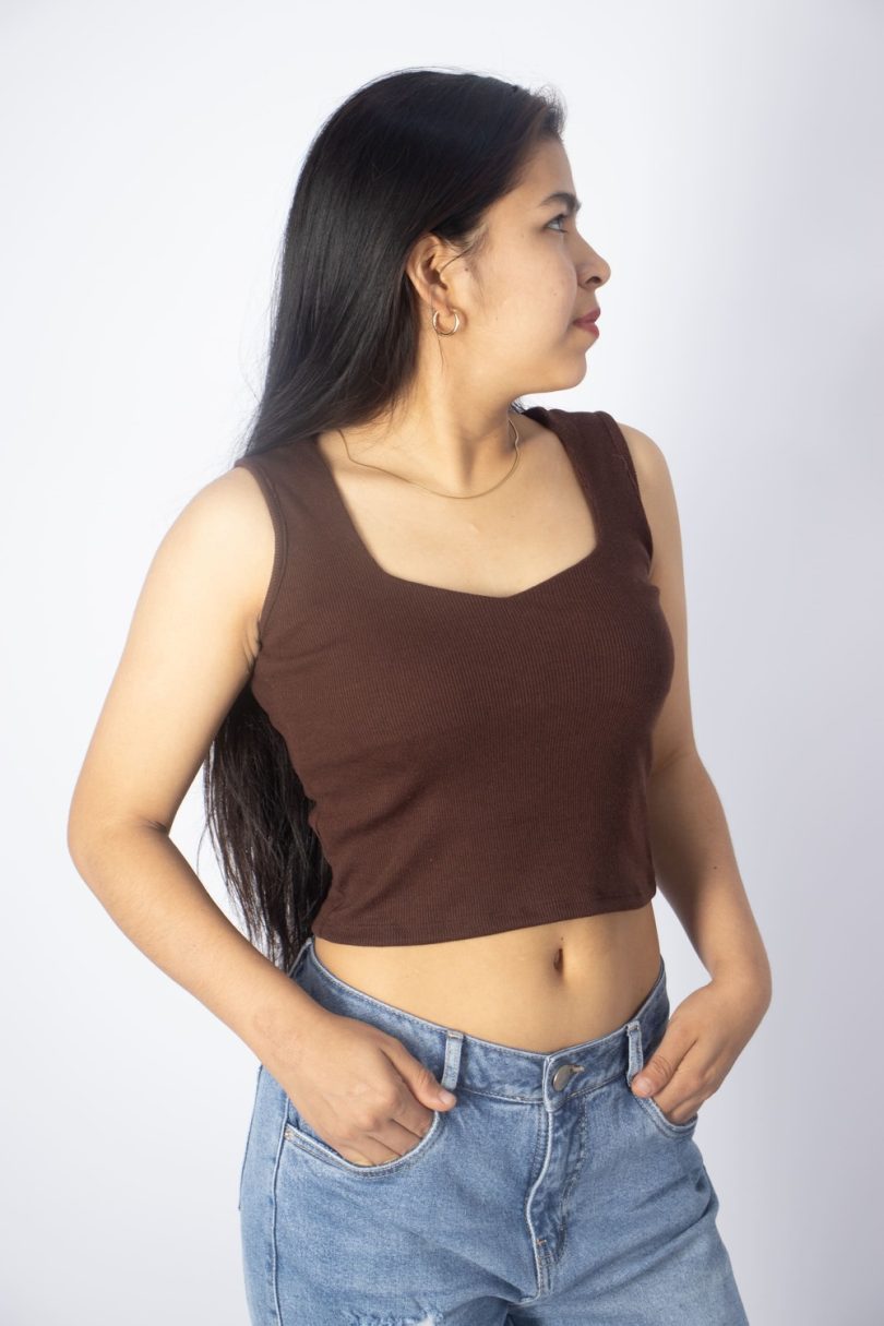 TOP CON CORTE SIMETRICO KUROMI - Imagen 3