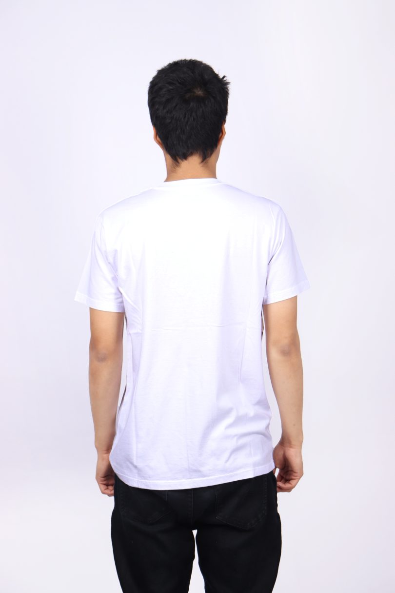 ESPALDA POLO BLANCO DE HOMBRE CON ESTAMPADO LIFE IS A WAVE